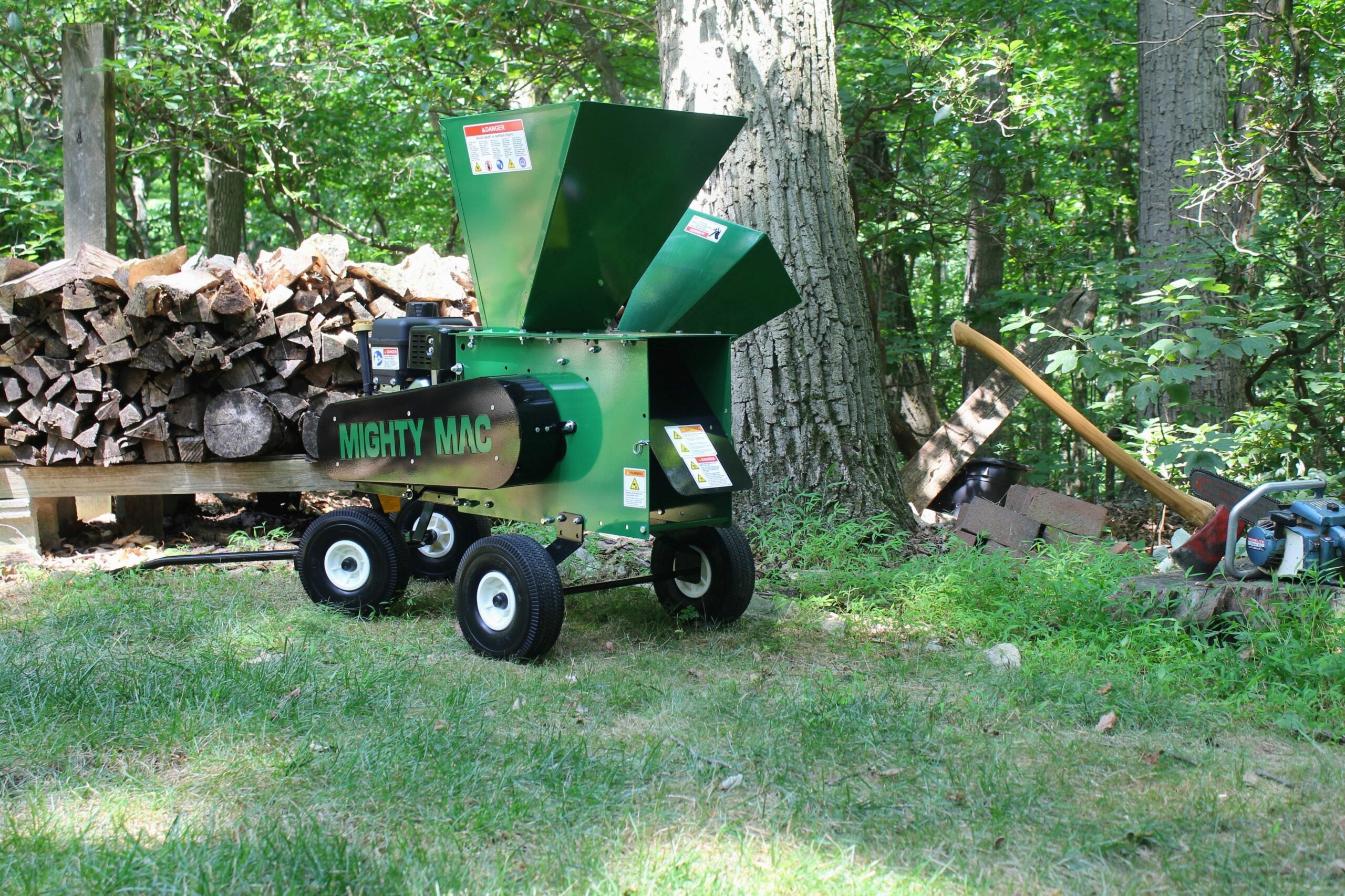 Mighty Mac™ Wood Chipper Shredder 3-1/2” Max Capacity - 7HP