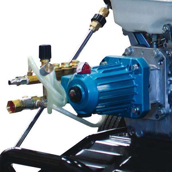 BravePro 3300 PSI Pressure Washer Honda GX270 (BRP3033HCA) at Wood Splitter Direct